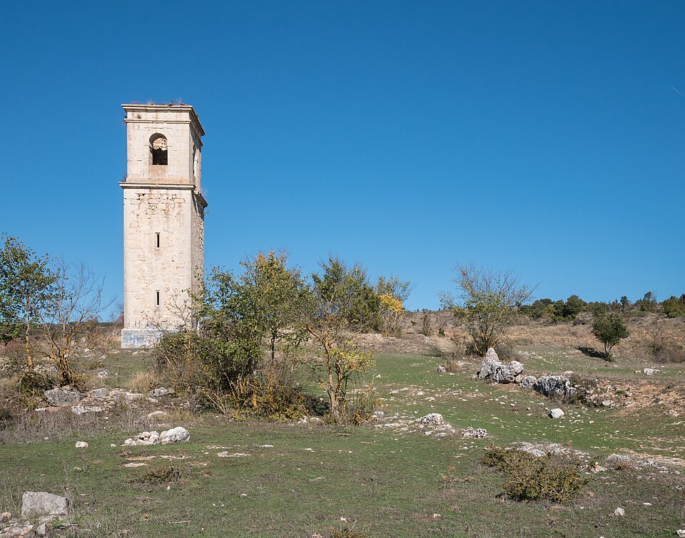 Torre de la iglesia de San Miguel de Ochate (Otxate), Condado de Treviño